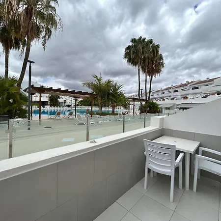 Poolside In Costa Silenciok102 Costa Del Silencio