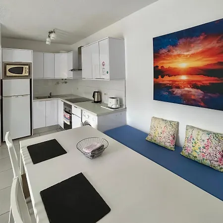 Apartment Poolside In Costa Silenciok102